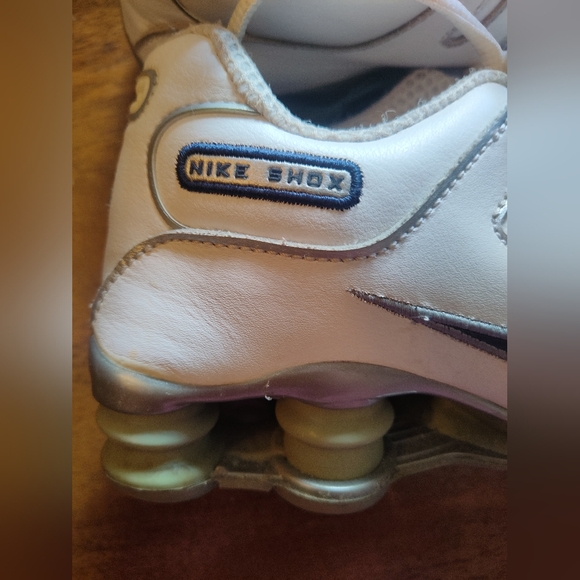 Vintage Nike Shox Sneakers Youth Size 4.5 (Women's 6) Rare Find 👟 - Picture 4 of 7